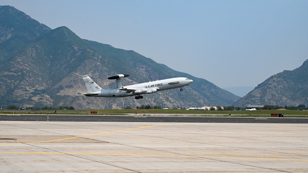 E-3 Sentry touch and go at Hill AFB
