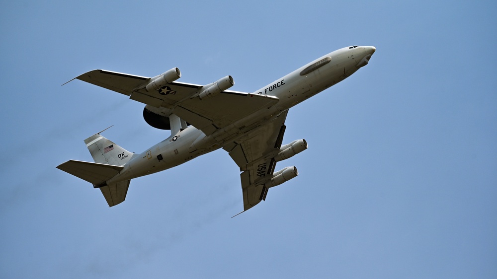 E-3 Sentry touch and go at Hill AFB