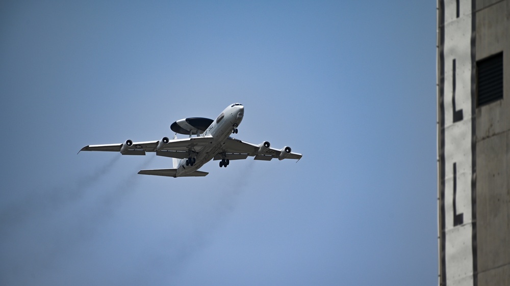 E-3 Sentry touch and go at Hill AFB
