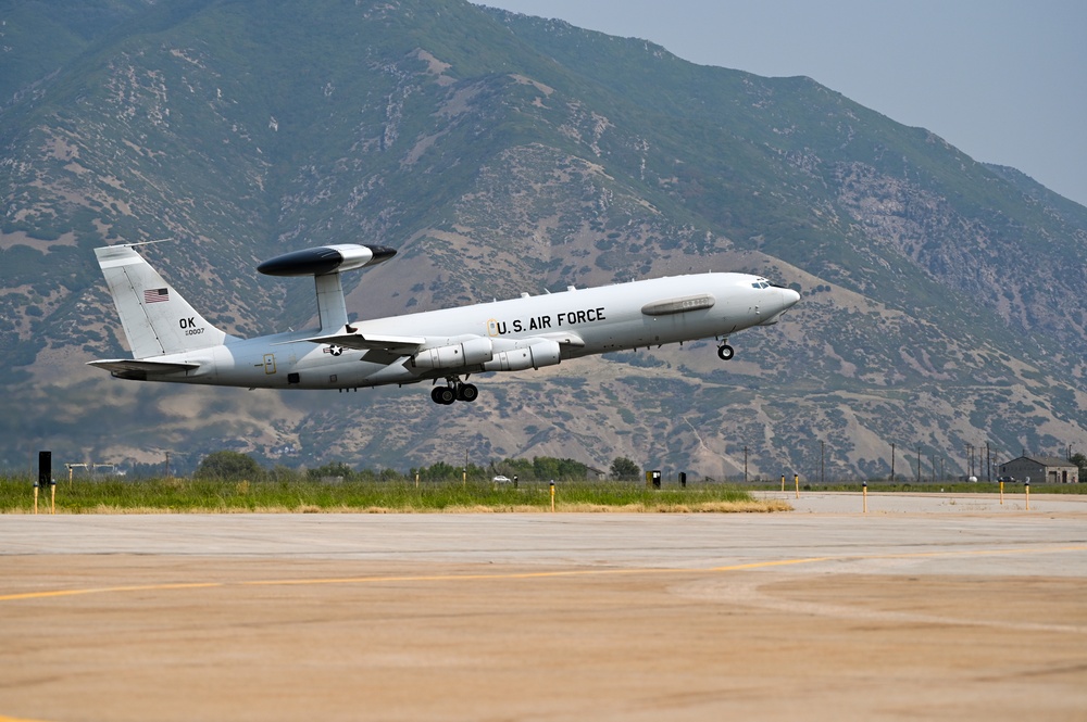 E-3 Sentry touch and go at Hill AFB