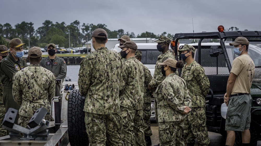 Commander, Navy Region Southeast visits NSA Panama City