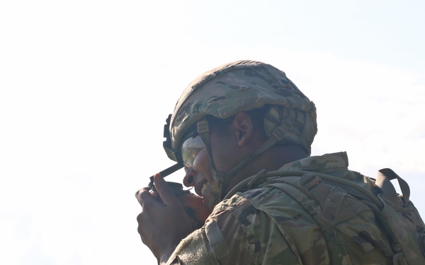 1-9 FA Soldier conducts fire support team certification