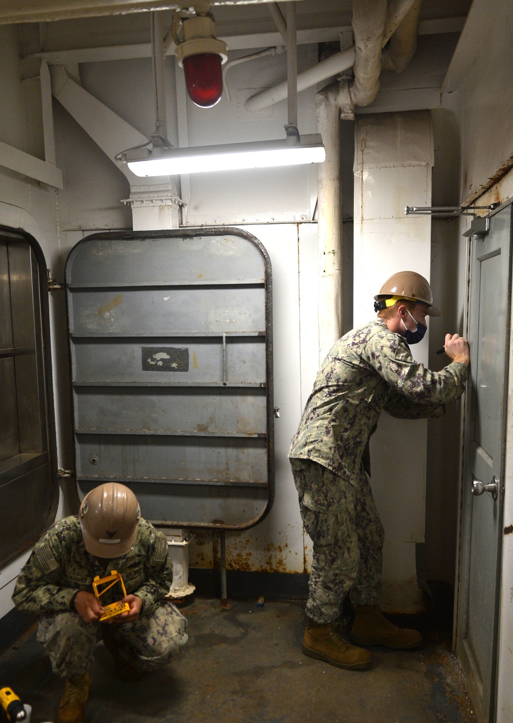Seabees Support USS Frank Cable (AS 40)