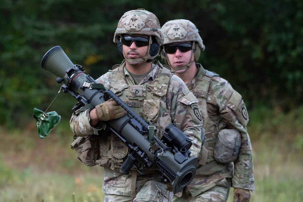 ‘3 Geronimo’ paratroopers fire anti-armor weapons at JBER