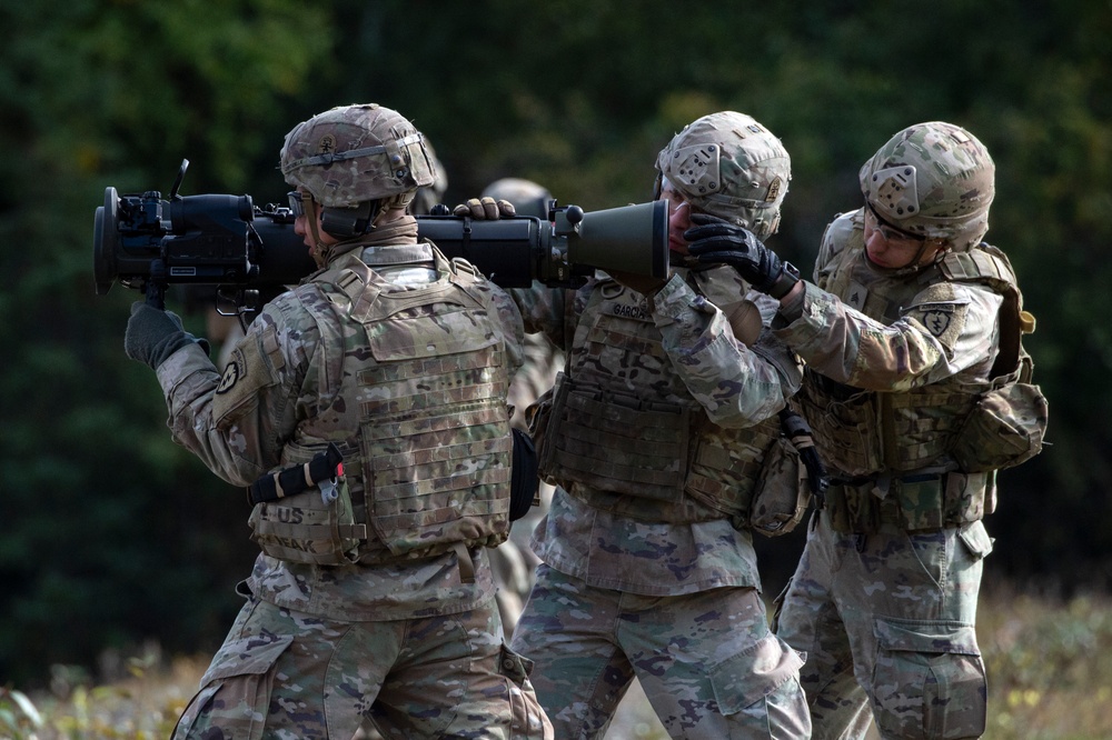 ‘3 Geronimo’ paratroopers fire anti-armor weapons at JBER