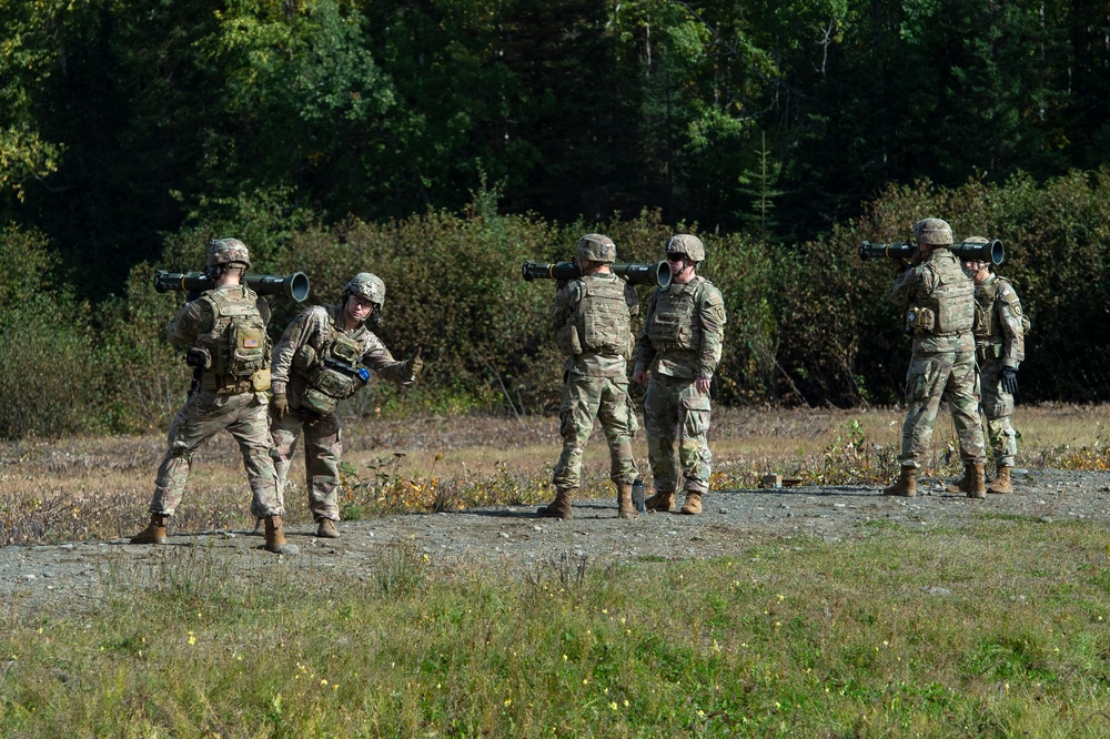 ‘3 Geronimo’ paratroopers fire anti-armor weapons at JBER