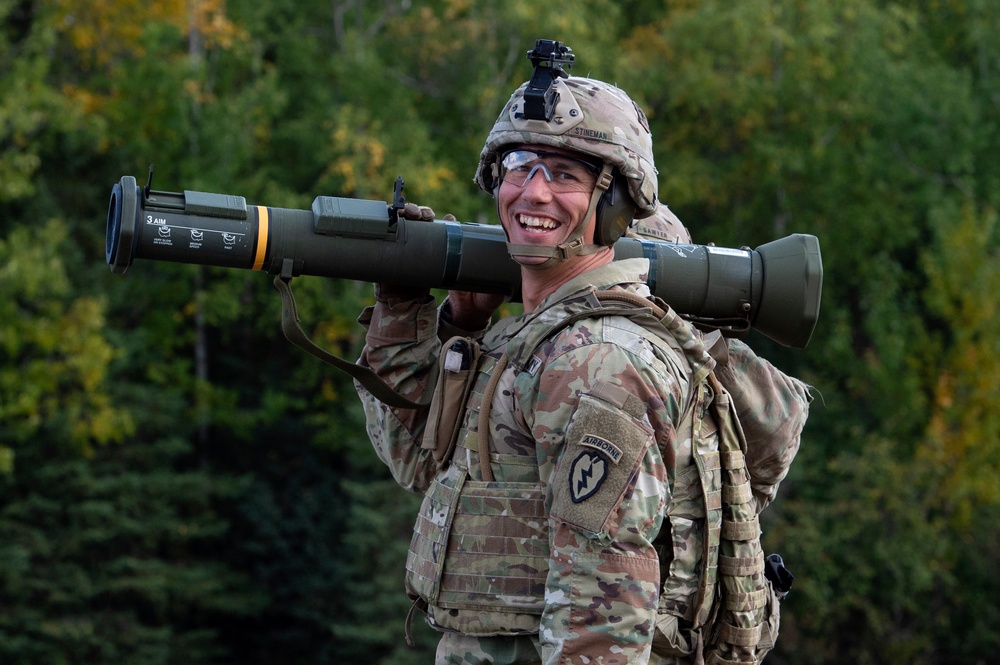 ‘3 Geronimo’ paratroopers fire anti-armor weapons at JBER