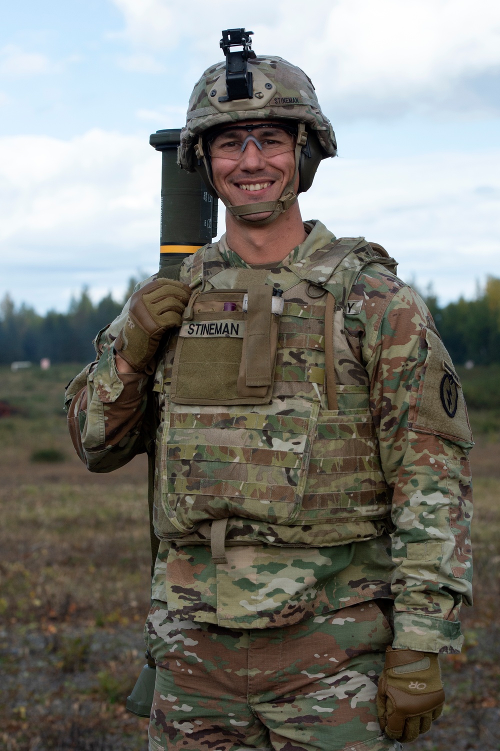 ‘3 Geronimo’ paratroopers fire anti-armor weapons at JBER