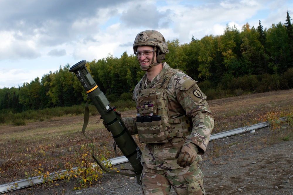 ‘3 Geronimo’ paratroopers fire anti-armor weapons at JBER