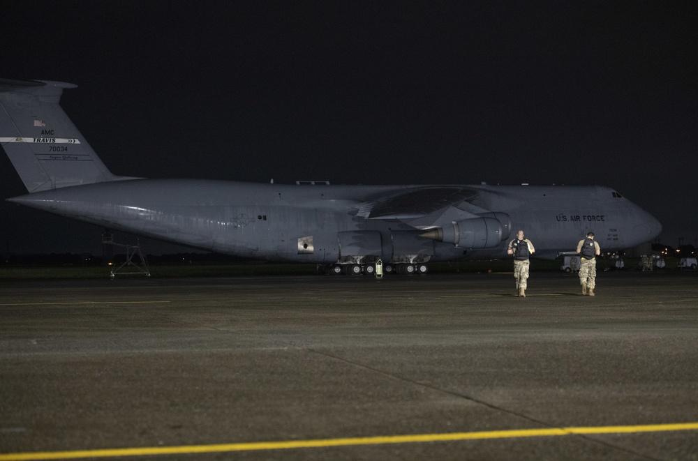 730th AMS trains on C-5M Super Galaxy