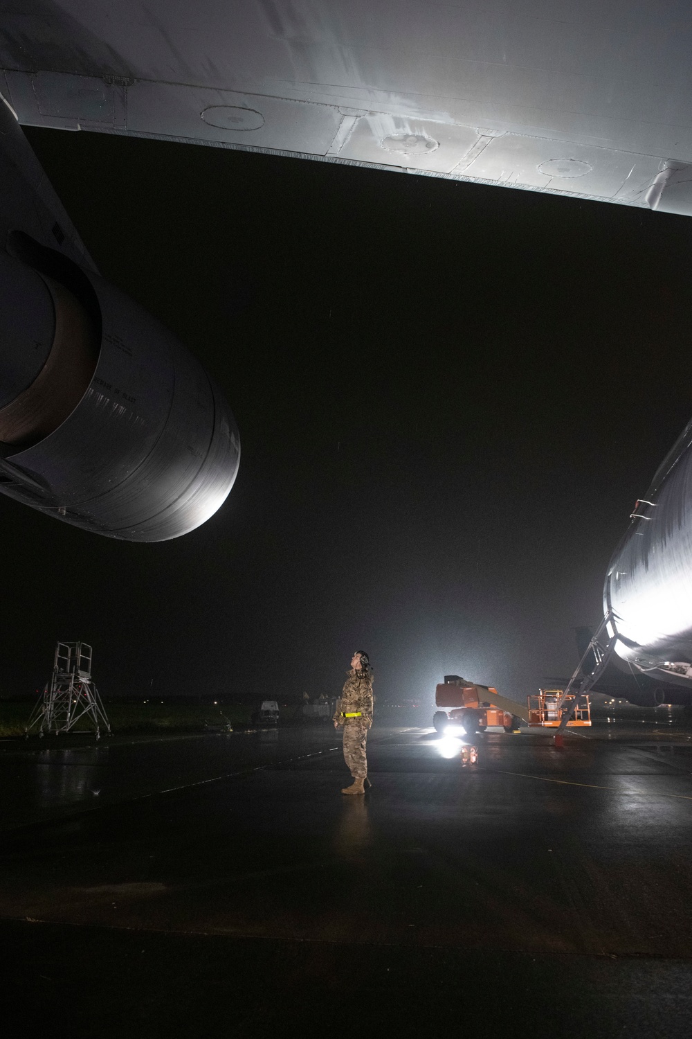 730th AMS trains on C-5M Super Galaxy