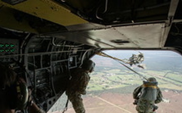 NATO allies honors WW2 Operation Market Garden during Falcon Leap 21