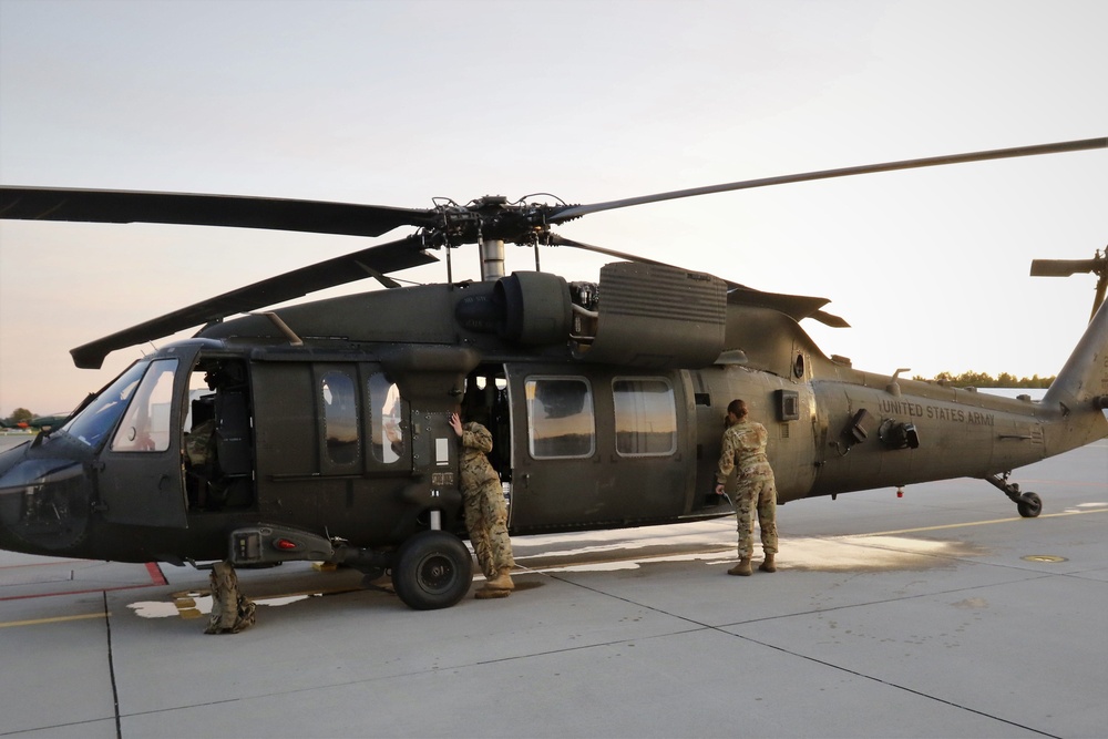 DVIDS - Images - Taskforce Nightmare completes UH-60 night flight ...