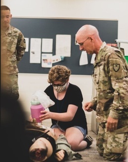 Minnesota medic serves, volunteers for his community