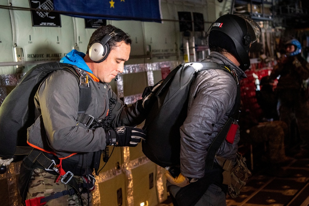 212th Rescue Squadron conducts tandem jump