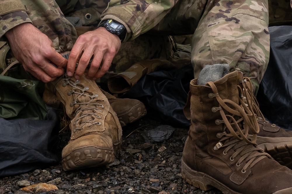 '1 Geronimo' Paratroopers try out for Scout Platoon