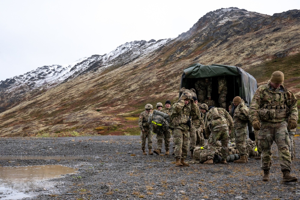 '1 Geronimo' Paratroopers try out for Scout Platoon