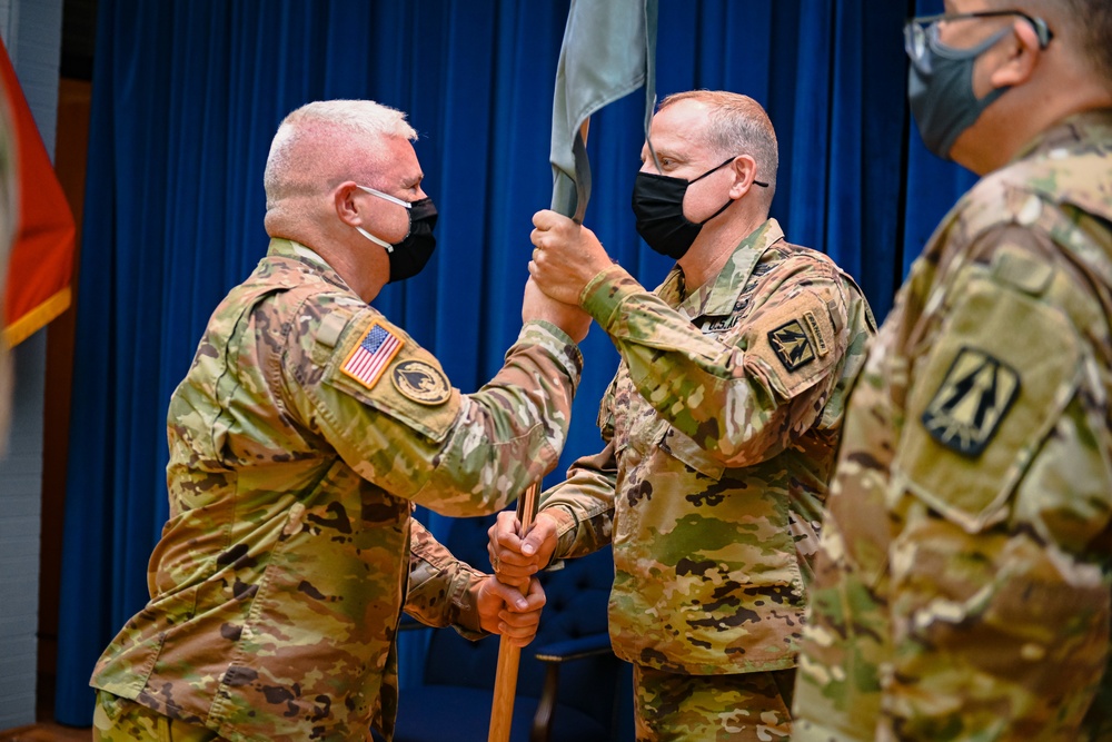 335th Signal Command (Theater) Change of Command