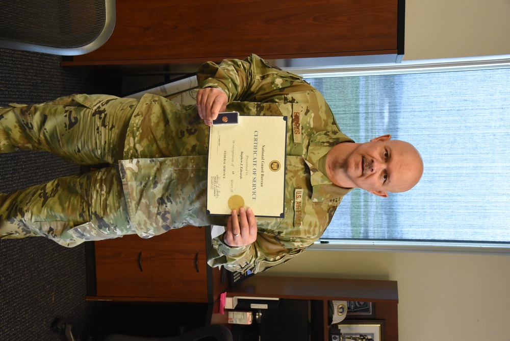 Senior Master Sgt. Stephen Edwards' Certificate of Service