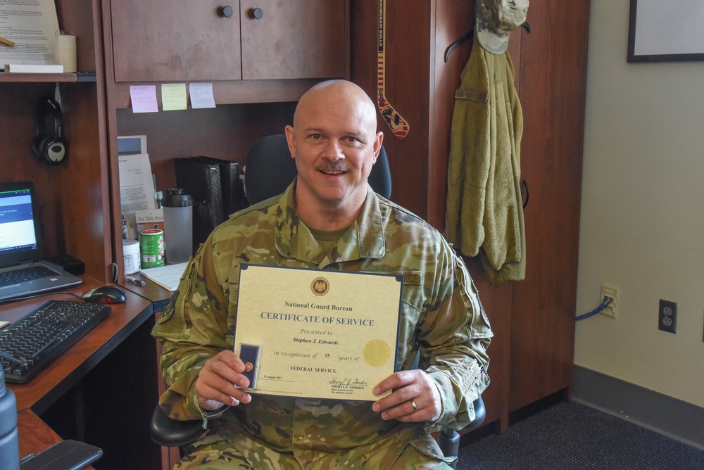 Senior Master Sgt. Stephen Edwards' Certificate of Service
