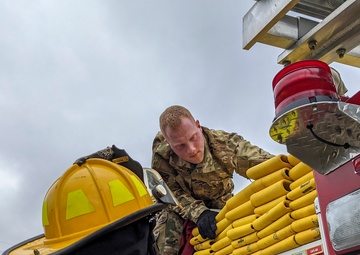 117th Firefighters Train with Hydrant
