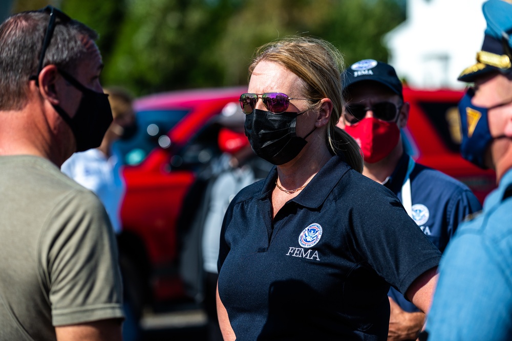 FEMA Meets with Residents After Tornado