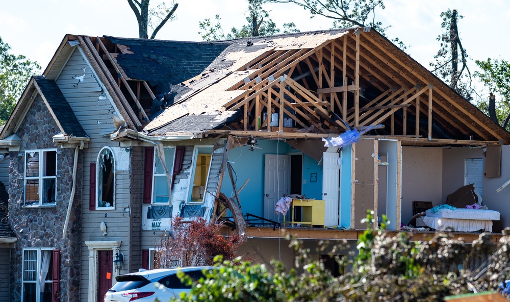 FEMA Meets with Residents After Tornado