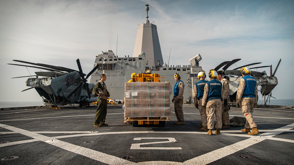 HST external lift training aboard USS Portland