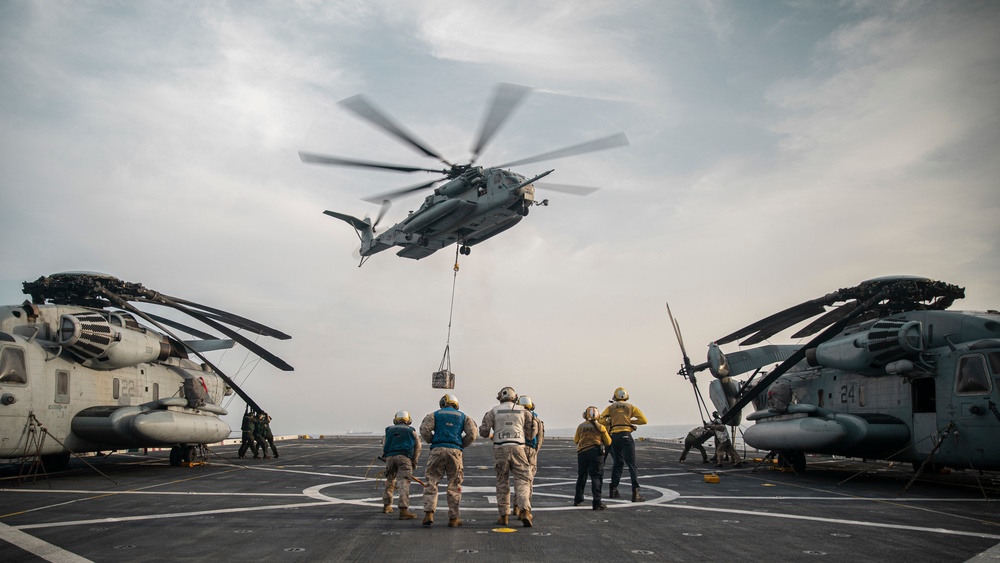 HST external lift training aboard USS Portland