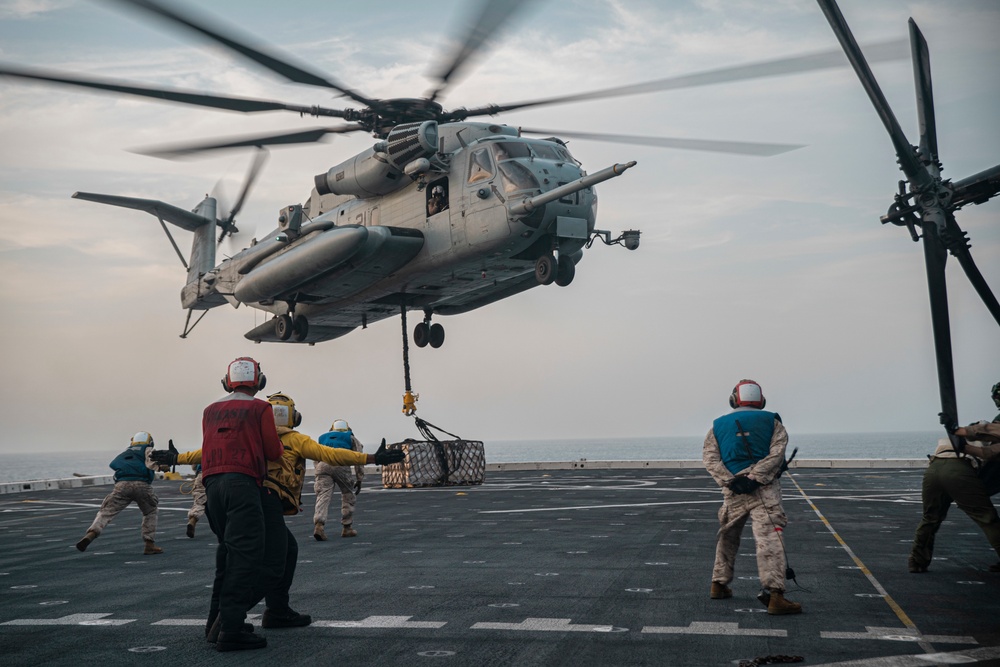 HST external lift training aboard USS Portland