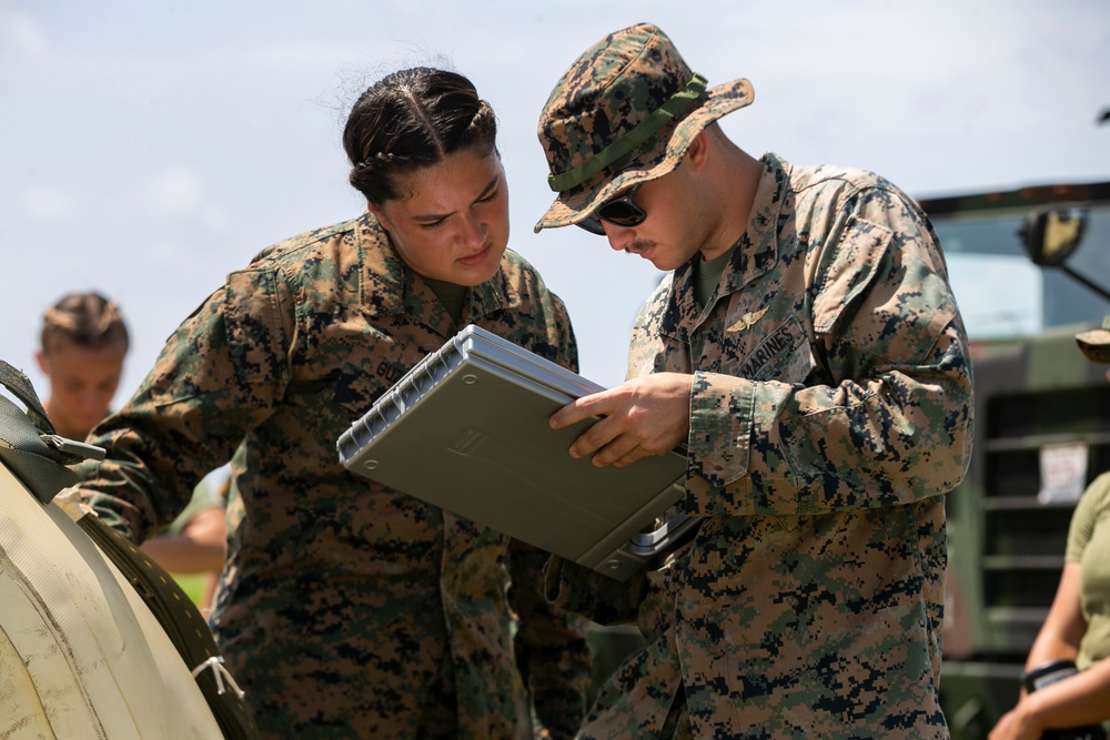 Drop it like it's Hot | Marines with VMGR-152 and 3d LSB conduct air delivery exercises