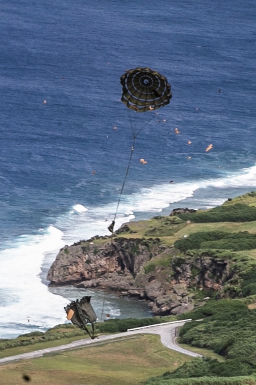 Drop it like it's Hot | Marines with VMGR-152 and 3d LSB conduct air delivery exercises
