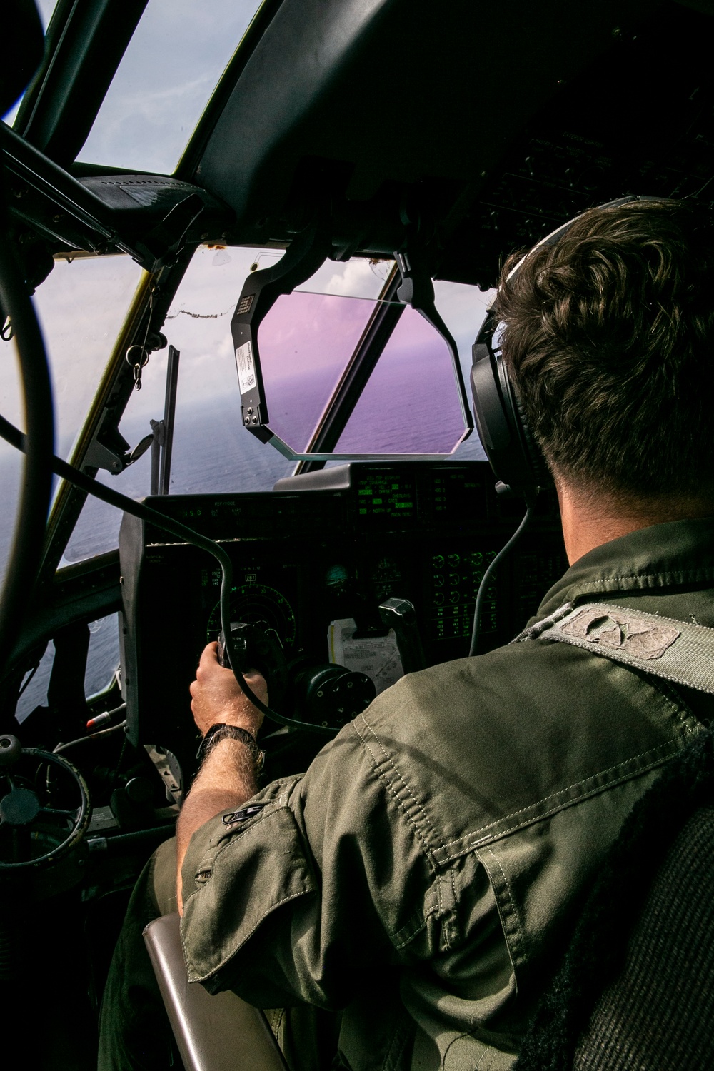 Drop it like it's Hot | Marines with VMGR-152 and 3d LSB conduct air delivery exercises