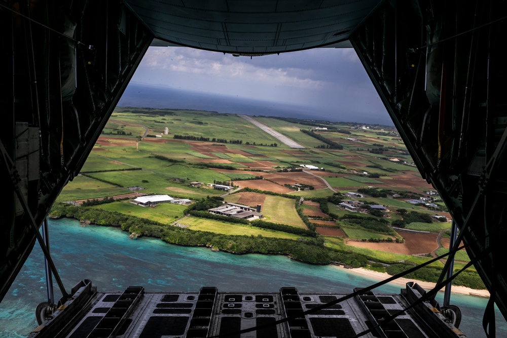Drop it like it's Hot | Marines with VMGR-152 and 3d LSB conduct air delivery exercises