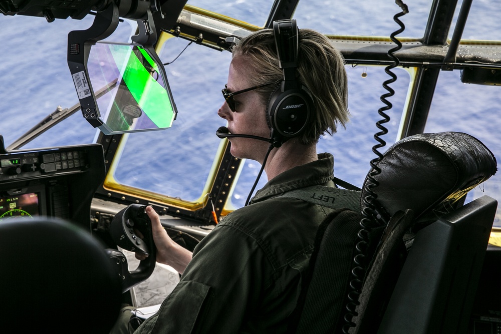 Drop it like it's Hot | Marines with VMGR-152 and 3d LSB conduct air delivery exercises