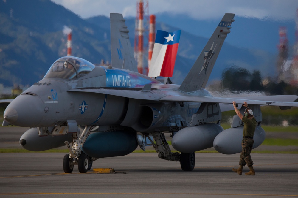 VMFA-112 Arrive at MCAS Iwakuni