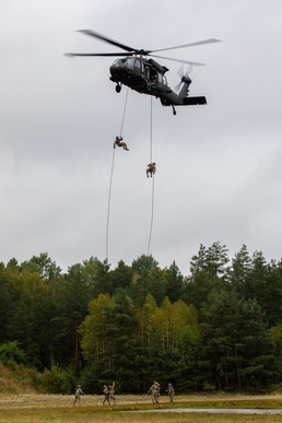 7th ATC Soldiers earn the coveted Air Assault badge