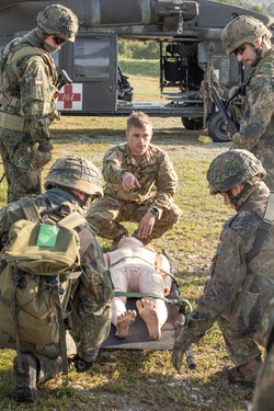 1CAB provides aviators for German medic training [Image 2 of 4]