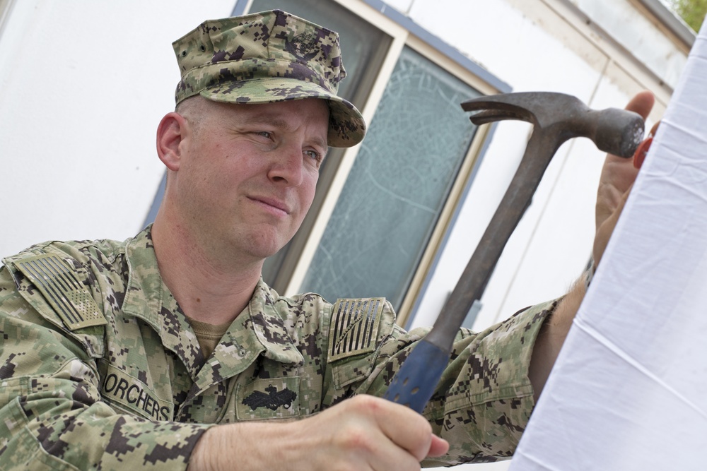 Camp Lemonnier Service Members Dwell Together During Sukkot