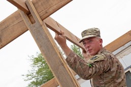 Camp Lemonnier Service Members Dwell Together During Sukkot
