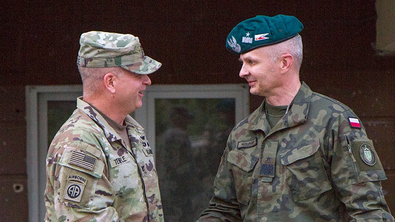 Polish defense attaché meets with 50th Regional Support Group senior leaders