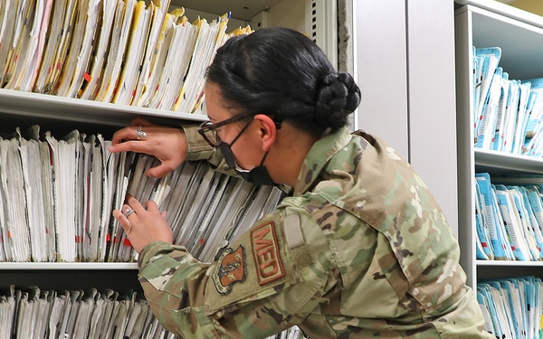 MING trains in Italy