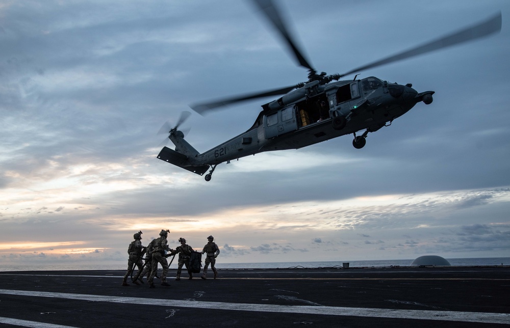 DVIDS - Images - EODMU 5 Trains Aboard USS Ronald Reagan (CVN 76 ...