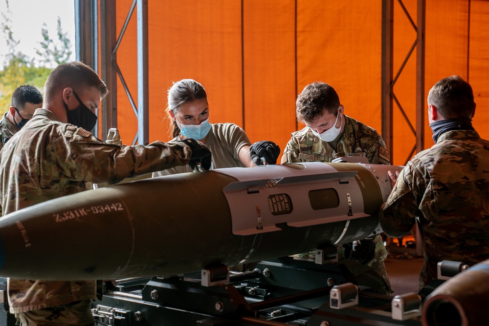 3rd Wing hosts Immersion Tour