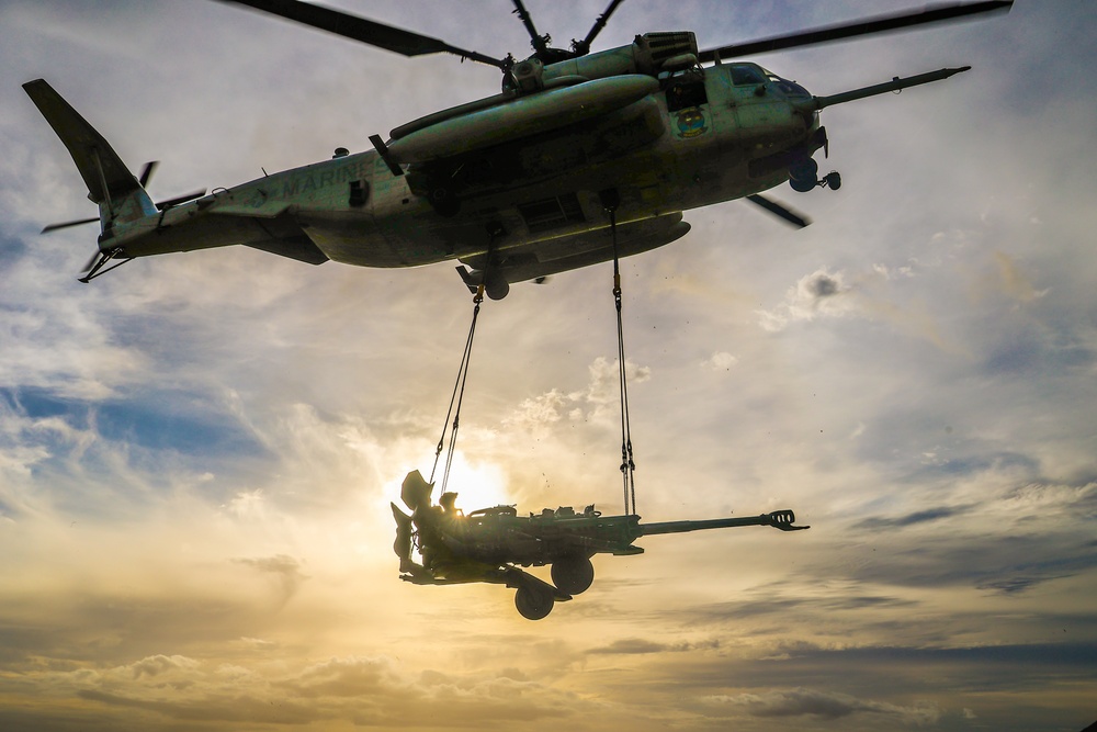 25TH DIVARTY 'STEEL CRUCIBLE' Partnership - Marines and Army Joint Air Assault Training