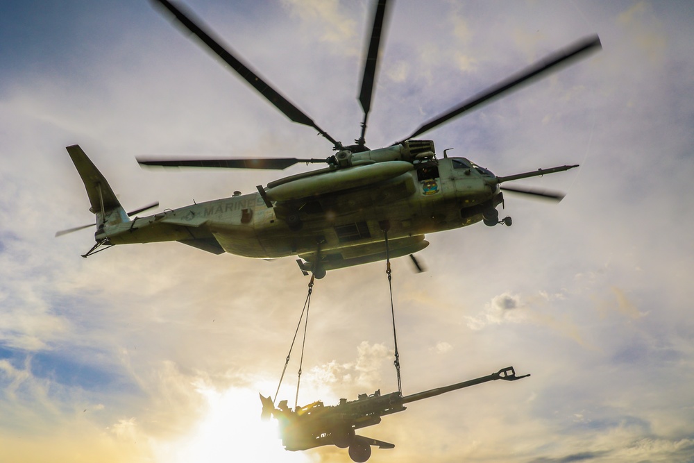 25TH DIVARTY 'STEEL CRUCIBLE' Partnership - Marines and Army Joint Air Assault Training
