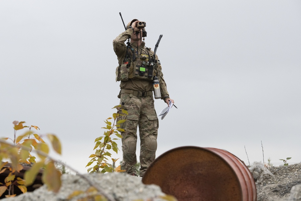 212th Rescue Squadron conducts confined-space rescue training