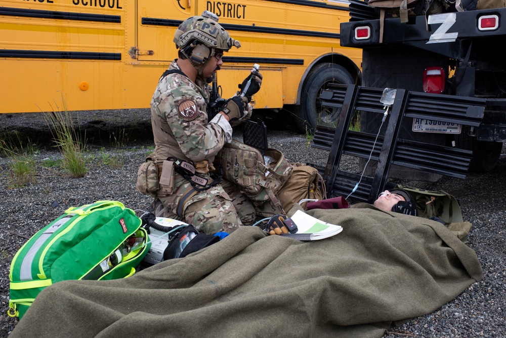 212th Rescue Squadron conducts confined-space rescue training