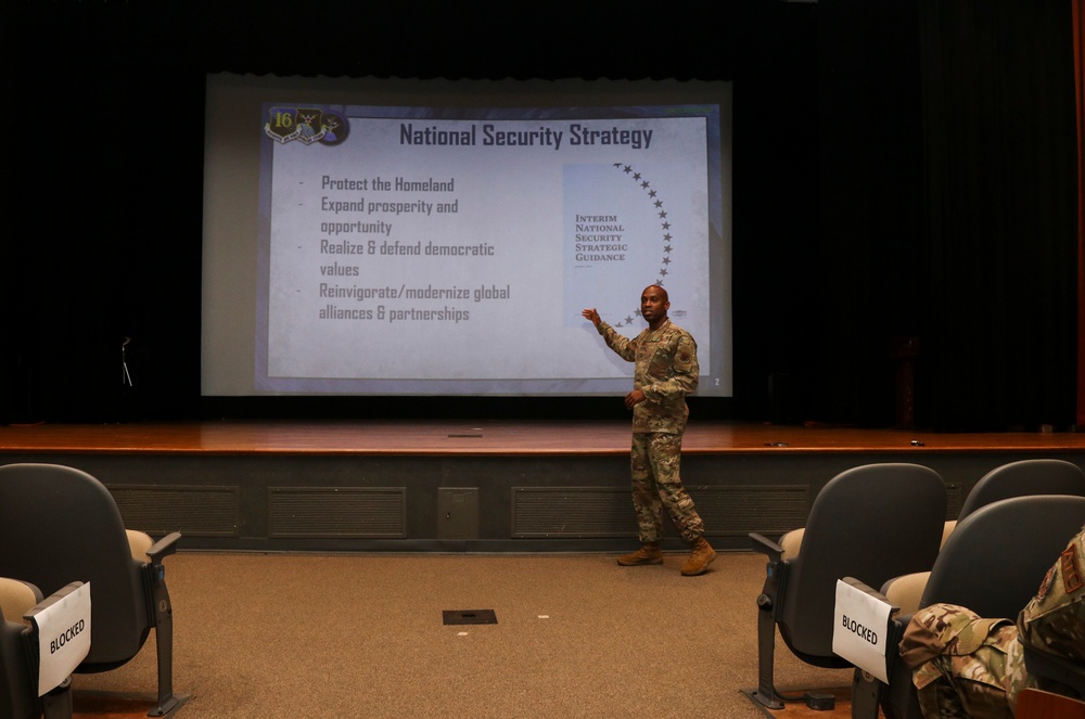 16th AF CCC visits Dyess, discusses global power competition