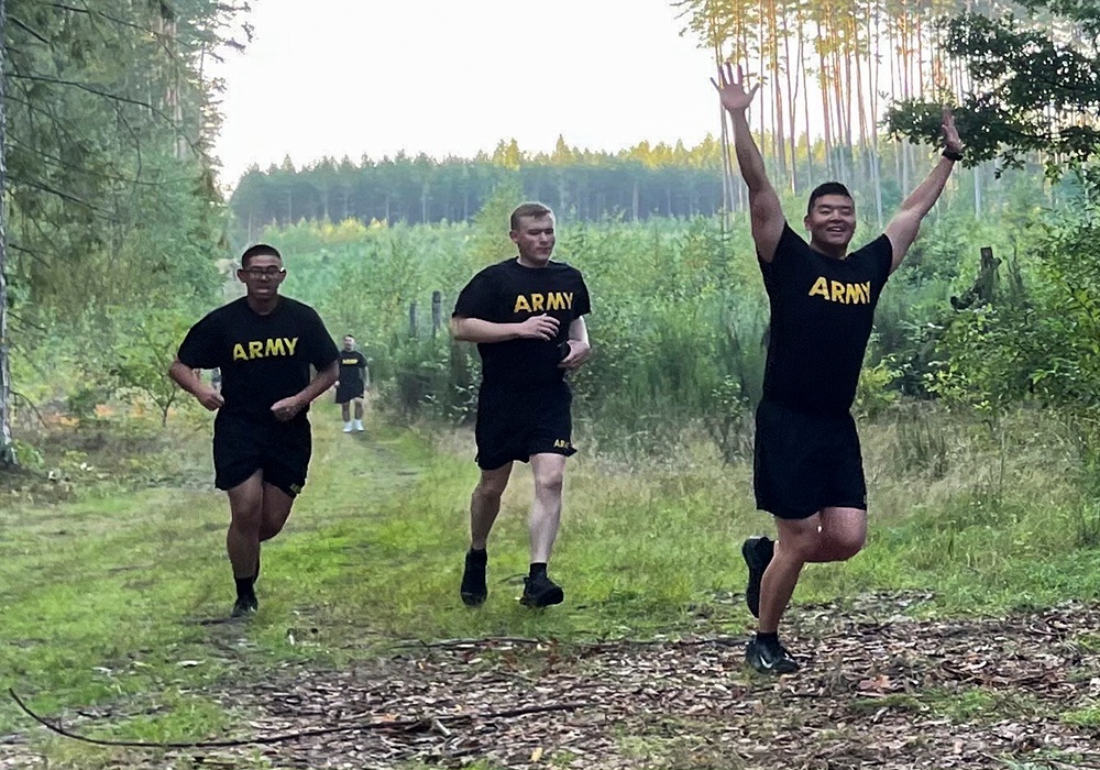 Deployed Soldiers run together in remembrance of 9/11 in Bemowo Piskie, Poland